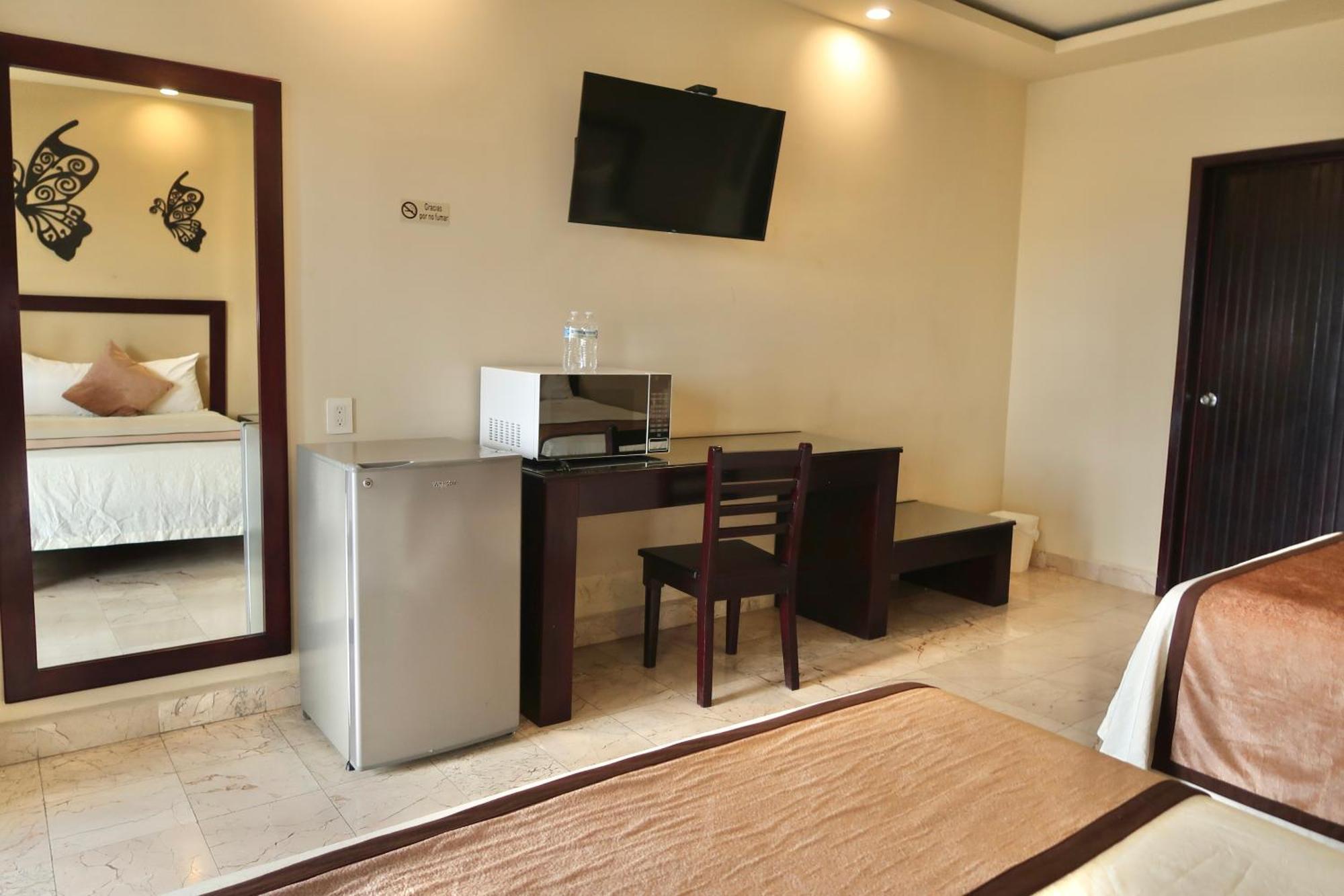 Hotel Yorio Inn Tuxpan  Exterior photo